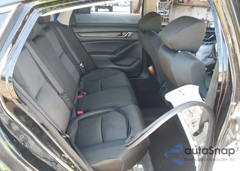 2018 Honda Accord Ex z USA, uszkodzony, nr VIN 1HGCV1F4XJA250387